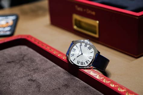 montre cartier cuir|Cartier horlogerie.